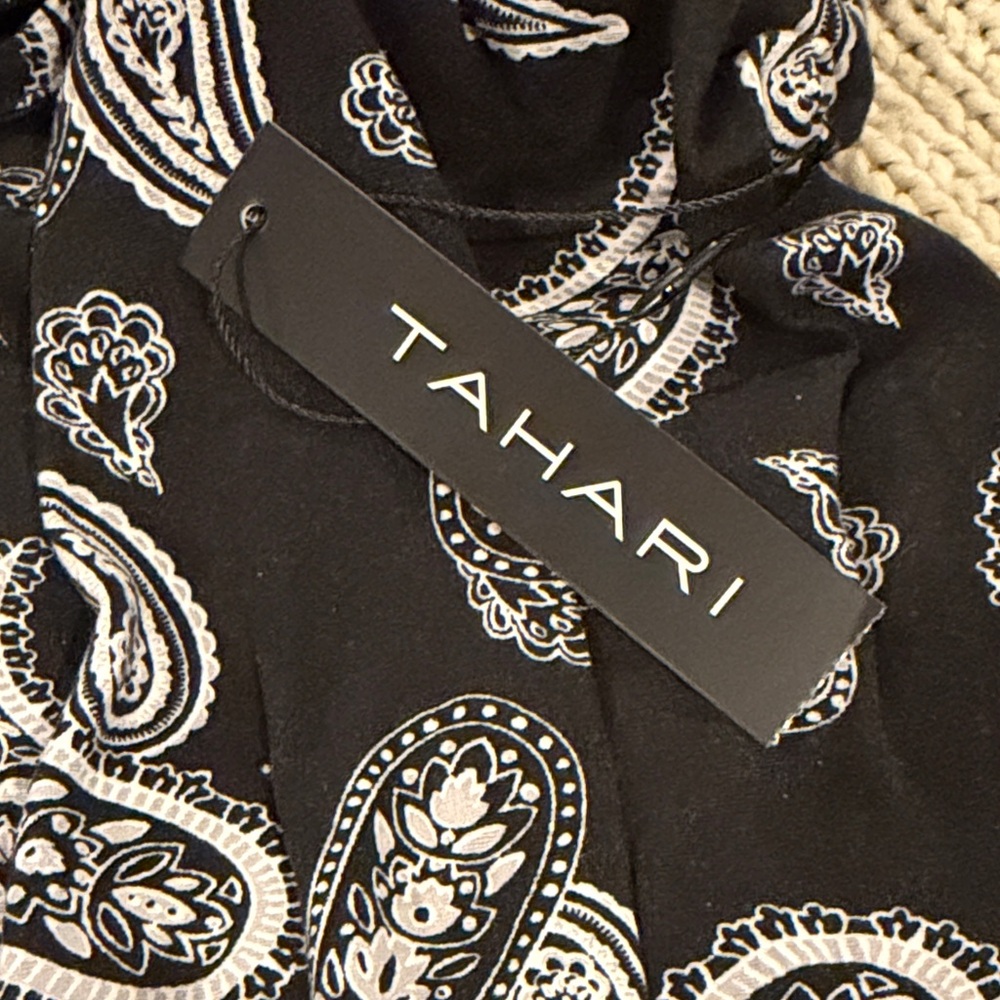 Tahari Black and White Paisley women Joggers - Picture 6 of 7
